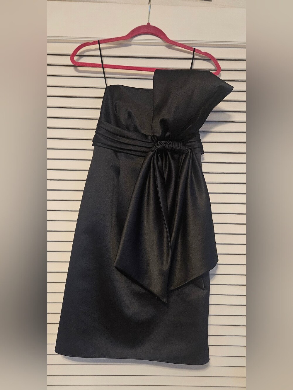 ABS Collection Elegant Black Satin One-Shoulder Dress with Draped Bow
